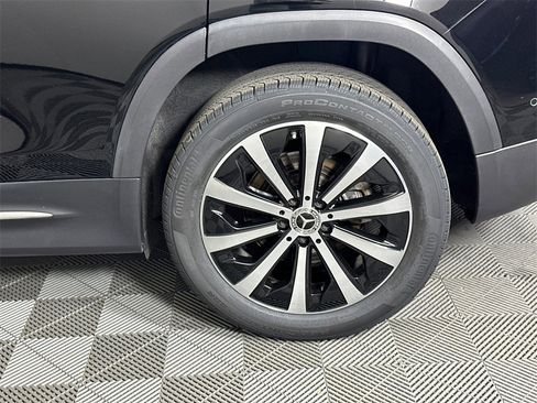 Certified 2022 Mercedes-Benz GLB 250 w/ Premium Package Lite image 22