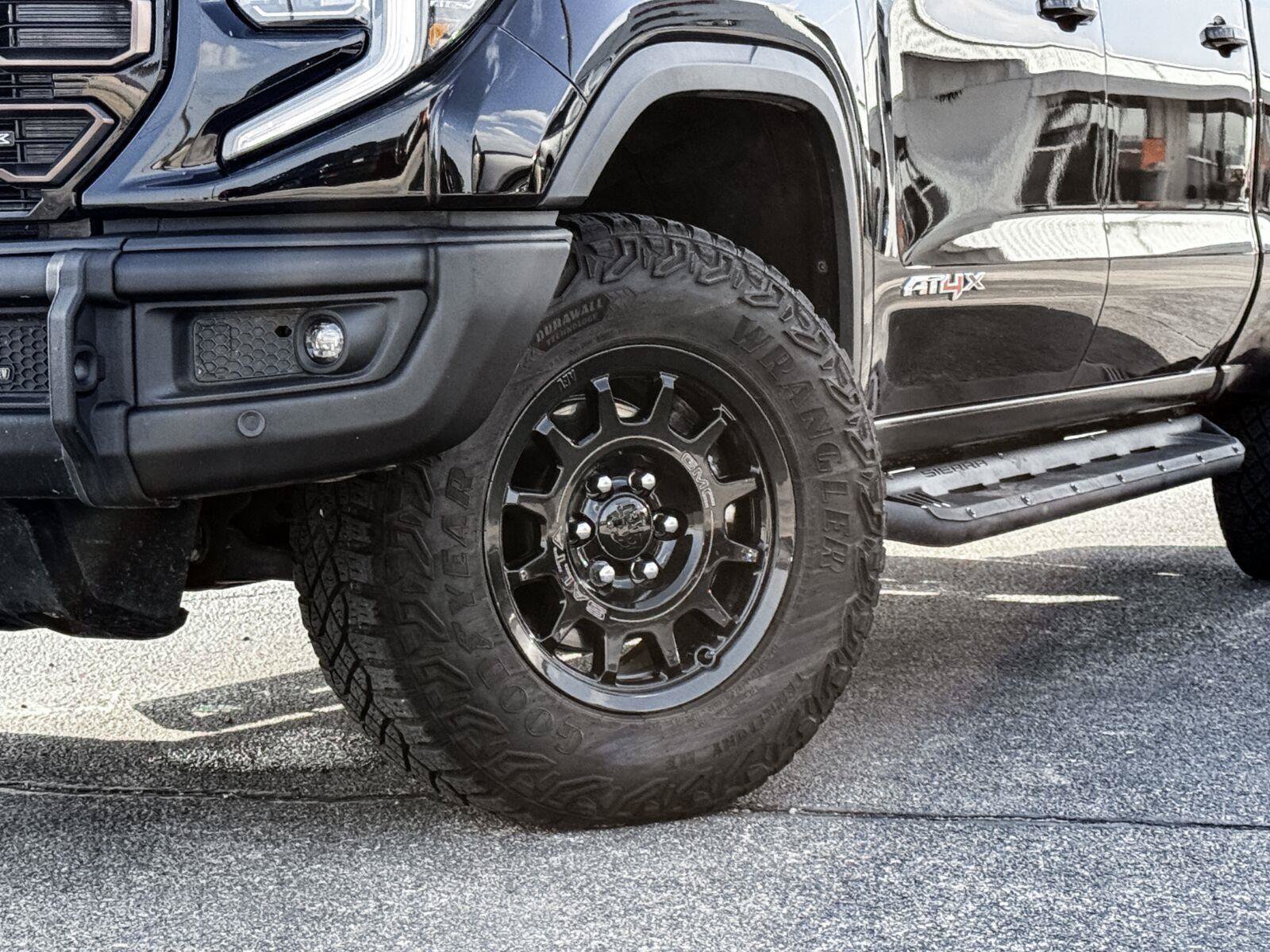 Used 2024 GMC Sierra 1500 AT4X w/ AT4X AEV Edition AWD/4WD image 2