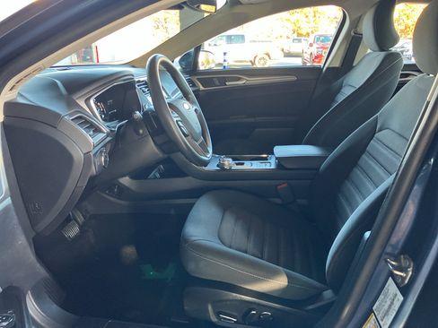 Certified 2019 Ford Fusion SE image 31