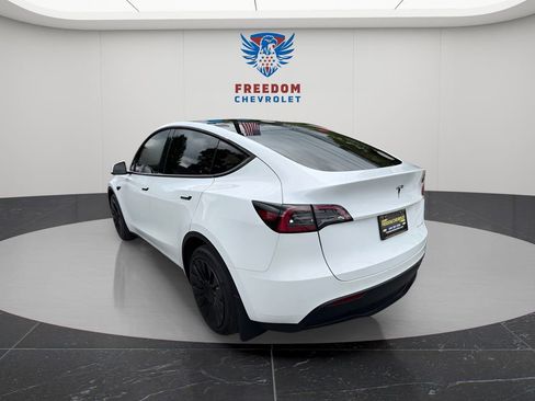 Used 2023 Tesla Model Y Long Range AWD/4WD image 5