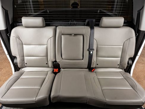 Used 2018 Chevrolet Silverado 1500 LT w/ All Star Edition image 34