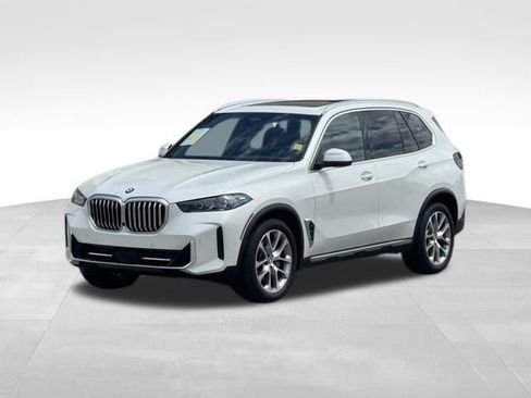 Certified 2025 BMW X5 xDrive40i w/ Premium Package AWD/4WD image 1