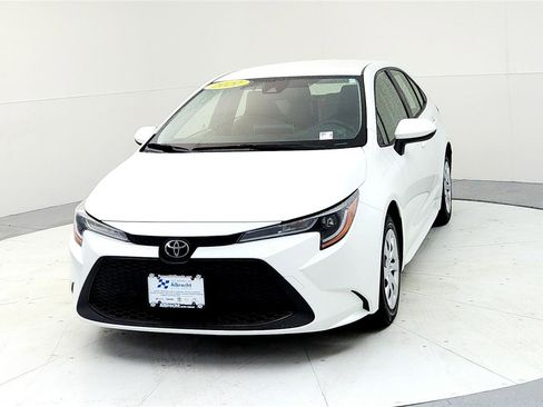 Certified 2020 Toyota Corolla LE image 2