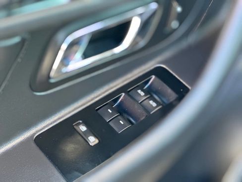 Used 2010 Ford Taurus Limited image 18