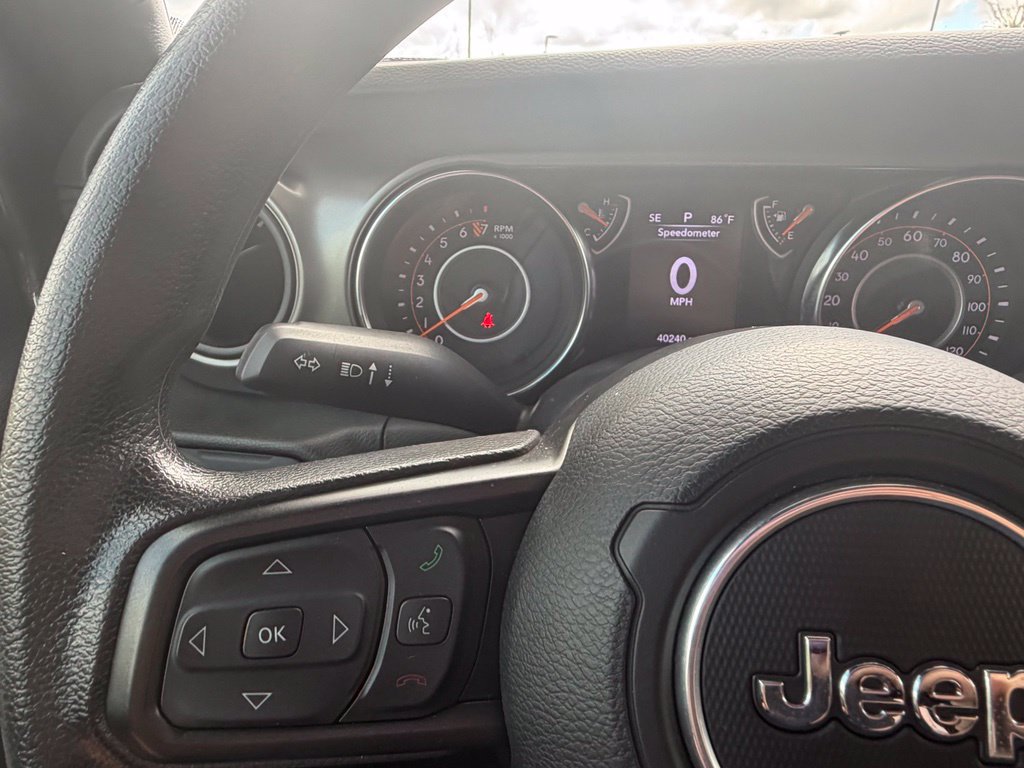 Used 2022 Jeep Wrangler Sport AWD/4WD image 19