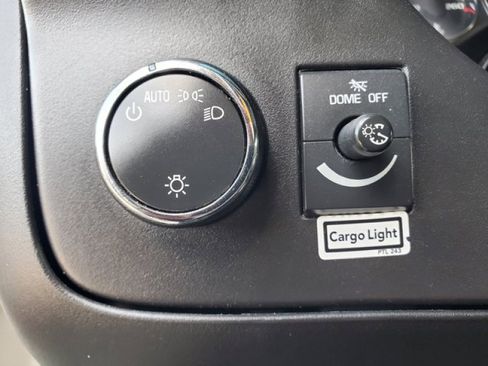 Used 2018 GMC Savana 3500 w/ Driver Convenience Package image 14