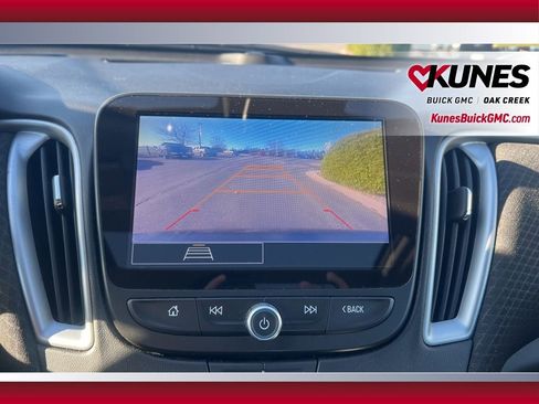 Used 2024 Chevrolet Malibu LT image 21