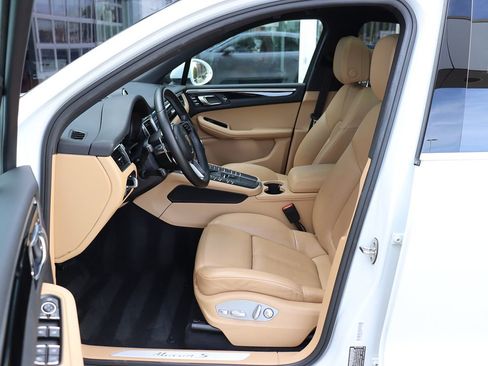 Used 2017 Porsche Macan S image 29