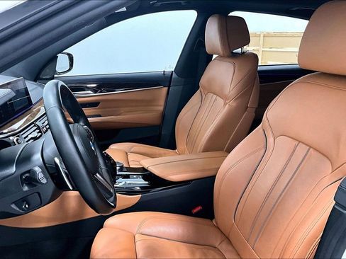 Used 2019 BMW 640i Gran Turismo xDrive w/ M Sport Package image 23