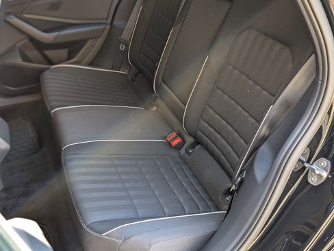 Used 2024 Volkswagen Jetta Sport image 17