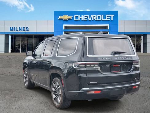 Used 2022 Jeep Grand Wagoneer Series III w/ Rear Seat Video Group 1 AWD/4WD image 3
