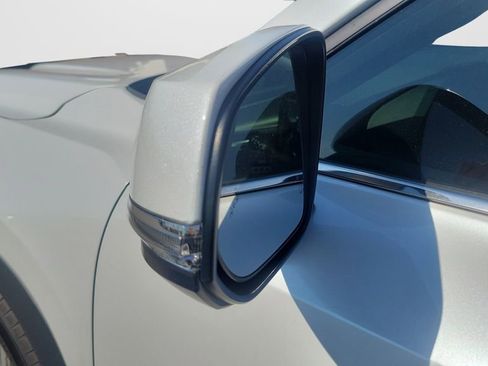 Certified 2024 Toyota Grand Highlander XLE image 4