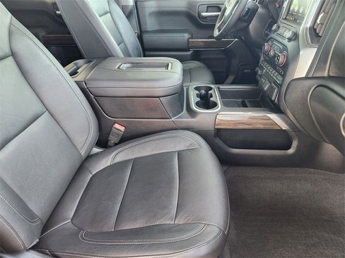 Used 2019 Chevrolet Silverado 1500 LT Trail Boss image 15