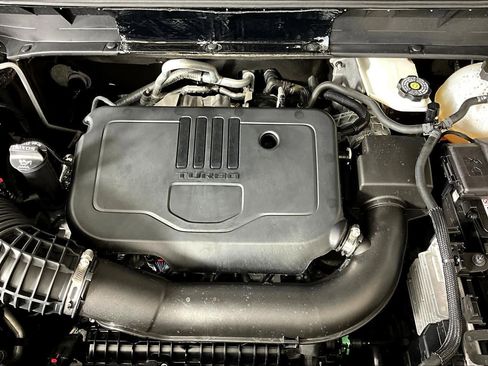 Used 2023 GMC Acadia SLT image 32