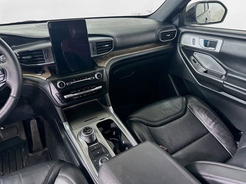 Used 2020 Ford Explorer Platinum w/ Premium Technology Package image 35