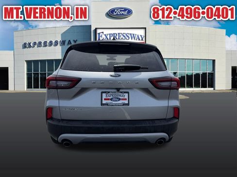 Used 2024 Ford Escape Active w/ Cold Weather Package FWD image 8