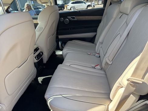 Used 2023 Genesis GV80 2.5T w/ Prestige Package image 9