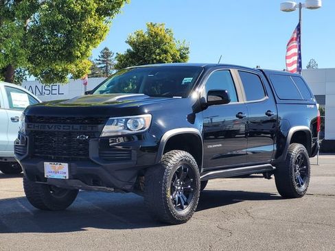 Used 2021 Chevrolet Colorado ZR2 w/ ZR2 Midnight Special Edition AWD/4WD image 10