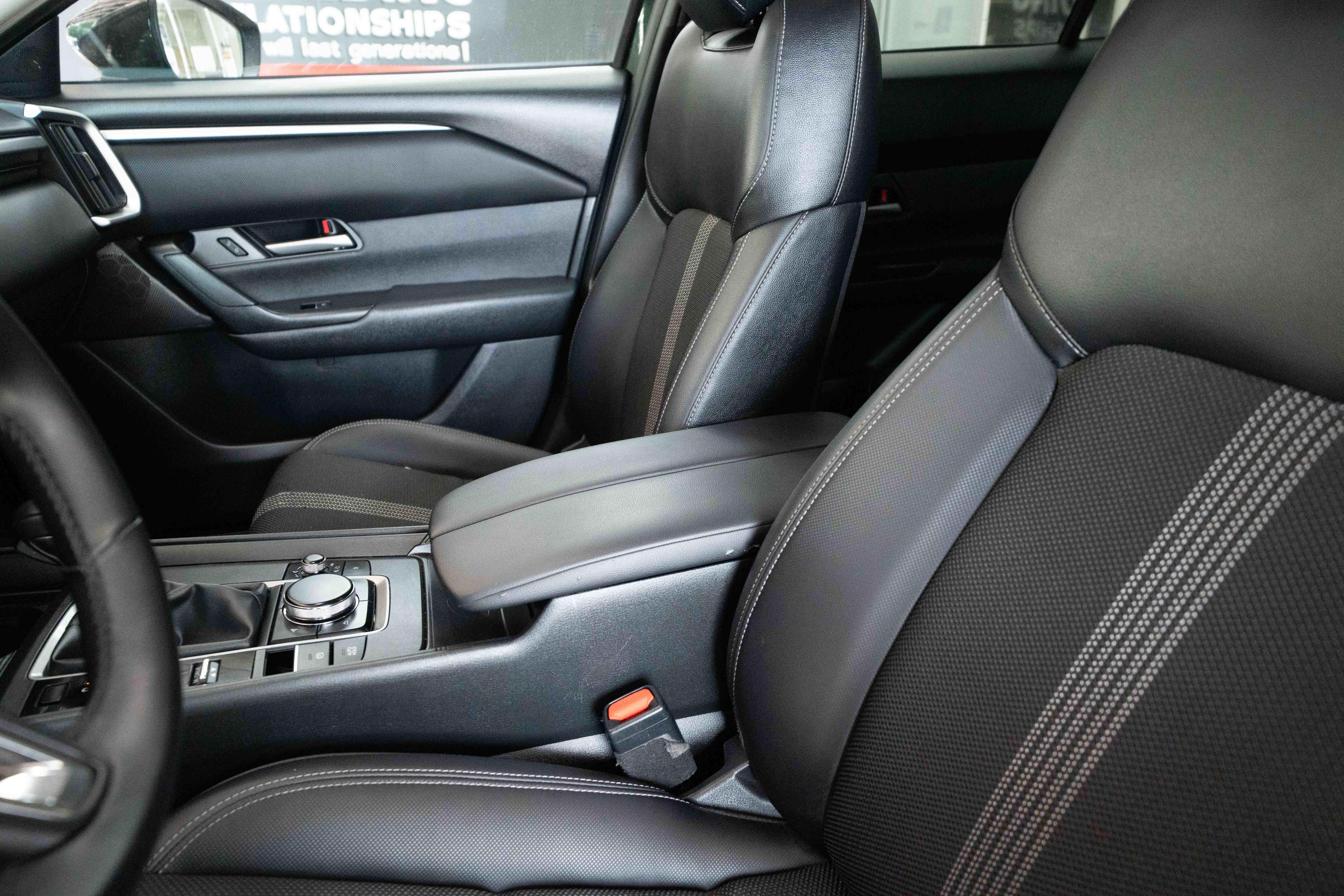 Used 2025 MAZDA CX-50 AWD 2.5 S w/ Preferred Package image 10