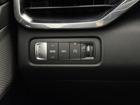 New 2026 GMC Acadia Denali Ultimate w/ LPO, Floor Liner Package AWD/4WD image 26