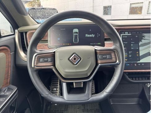 Used 2022 Rivian R1T Adventure image 15