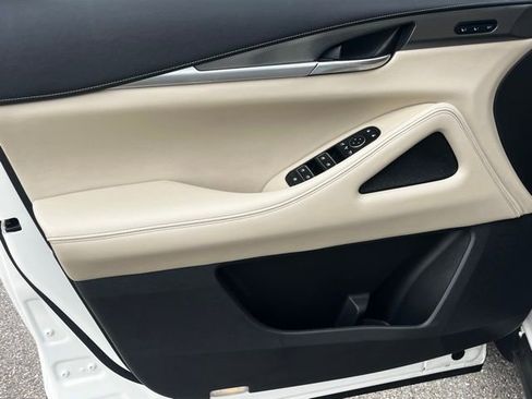 Certified 2023 INFINITI QX60 Luxe w/ Cargo Package FWD image 9