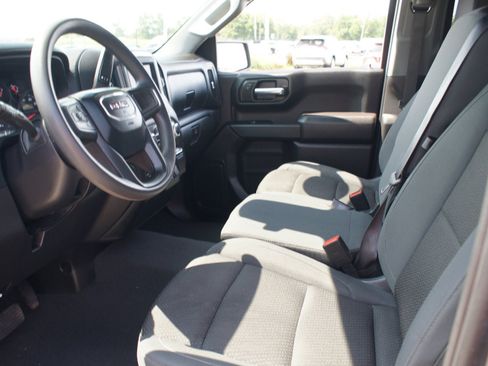 Used 2024 GMC Sierra 1500 Pro w/ Graphite Edition AWD/4WD image 10