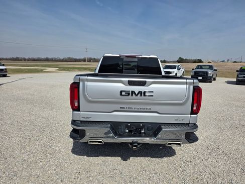 Used 2021 GMC Sierra 1500 SLT w/ SLT Premium Plus Package AWD/4WD image 4