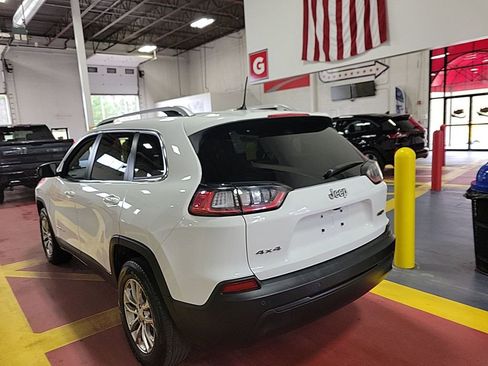 Used 2021 Jeep Cherokee Latitude Plus image 2