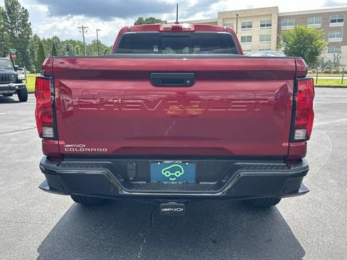 Used 2024 Chevrolet Colorado Trail Boss w/ Technology Package AWD/4WD image 7