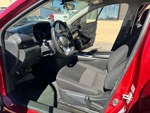 Used 2023 Nissan Sentra SV w/ All-Weather Package FWD image 10