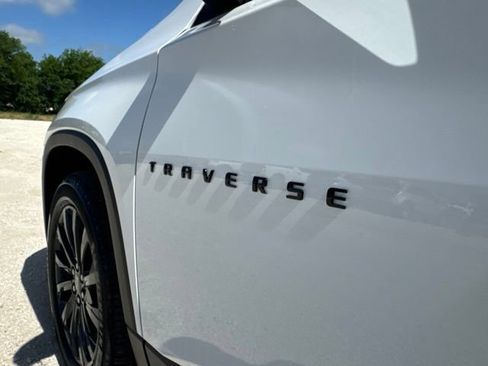 Used 2023 Chevrolet Traverse RS w/ LPO, Floor Liner Package AWD/4WD image 11