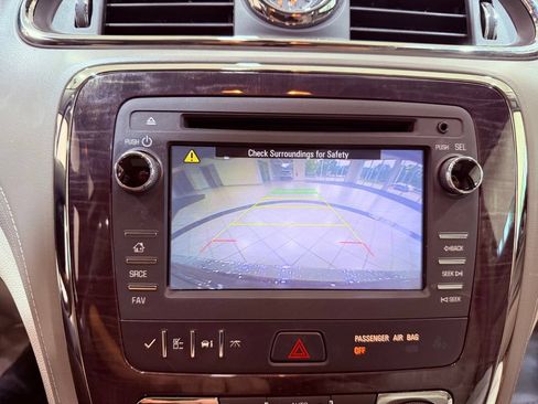 Used 2015 Buick Enclave Leather FWD image 25