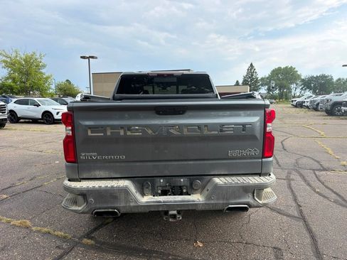 Used 2019 Chevrolet Silverado 1500 High Country w/ Technology Package AWD/4WD image 6