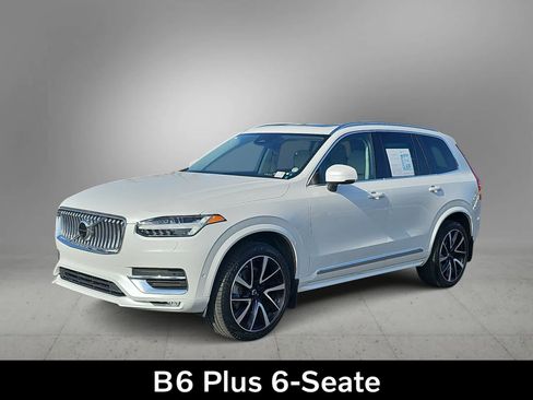 Used 2023 Volvo XC90 B6 Plus w/ Protection Package Premier AWD/4WD image 4
