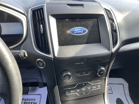 Used 2020 Ford Edge SEL w/ Cold Weather Package image 6