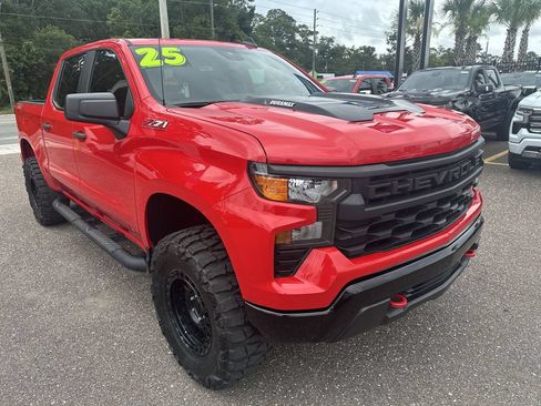 Used 2025 Chevrolet Silverado 1500 Custom Trail Boss AWD/4WD image 10