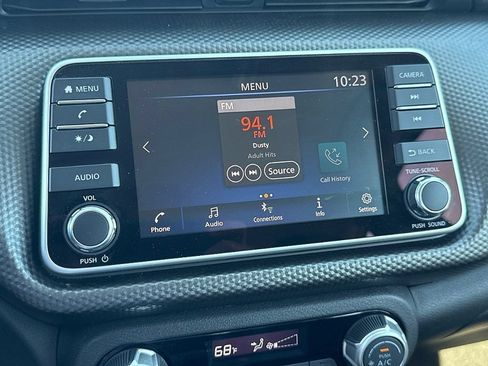 Used 2020 Nissan Kicks SV FWD image 14