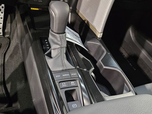 New 2026 Toyota Camry SE FWD image 18
