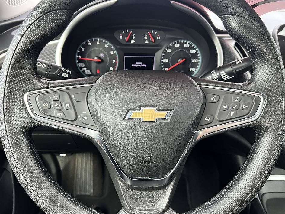 Used 2025 Chevrolet Malibu LT FWD image 22
