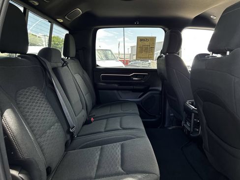 Used 2025 RAM 1500 Big Horn AWD/4WD image 32