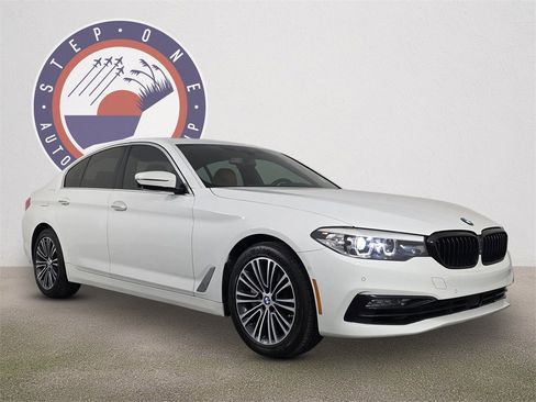Used 2017 BMW 530i image 2