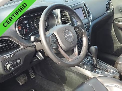 Used 2019 Jeep Cherokee Latitude Plus w/ Cold Weather Group image 11