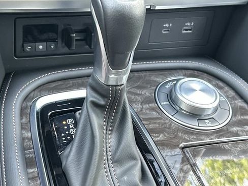 Used 2024 Nissan Armada Platinum w/ Captain's Chairs Package AWD/4WD image 35