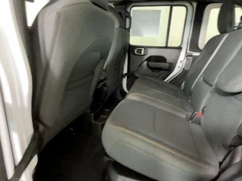 Used 2024 Jeep Wrangler Unlimited w/ Convenience Group AWD/4WD image 18