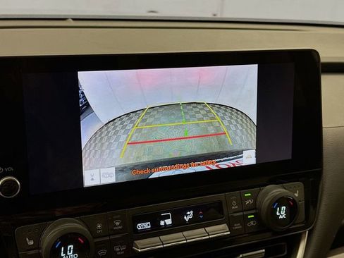Used 2024 Toyota Grand Highlander FWD image 14