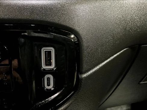 Certified 2024 Chevrolet Silverado 1500 ZR2 w/ Technology Package AWD/4WD image 17