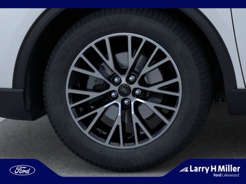 New 2026 Ford Escape SE w/ PHEV Premium Package image 19