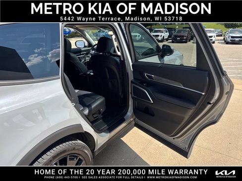 Used 2022 Kia Telluride EX w/ EX Premium Package AWD/4WD image 53