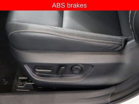 Used 2025 Toyota Camry SE image 15